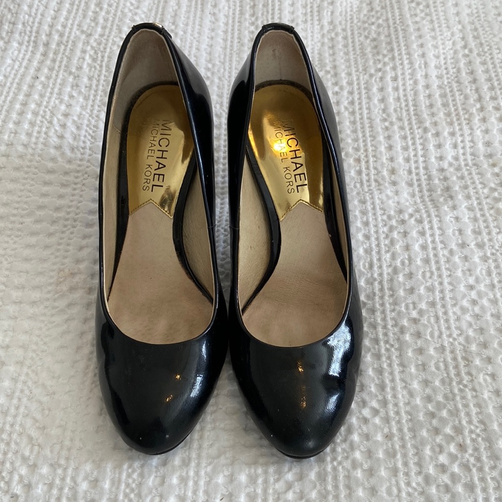 Michael Korda Heels